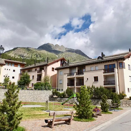 Lägenhet Flurina 42